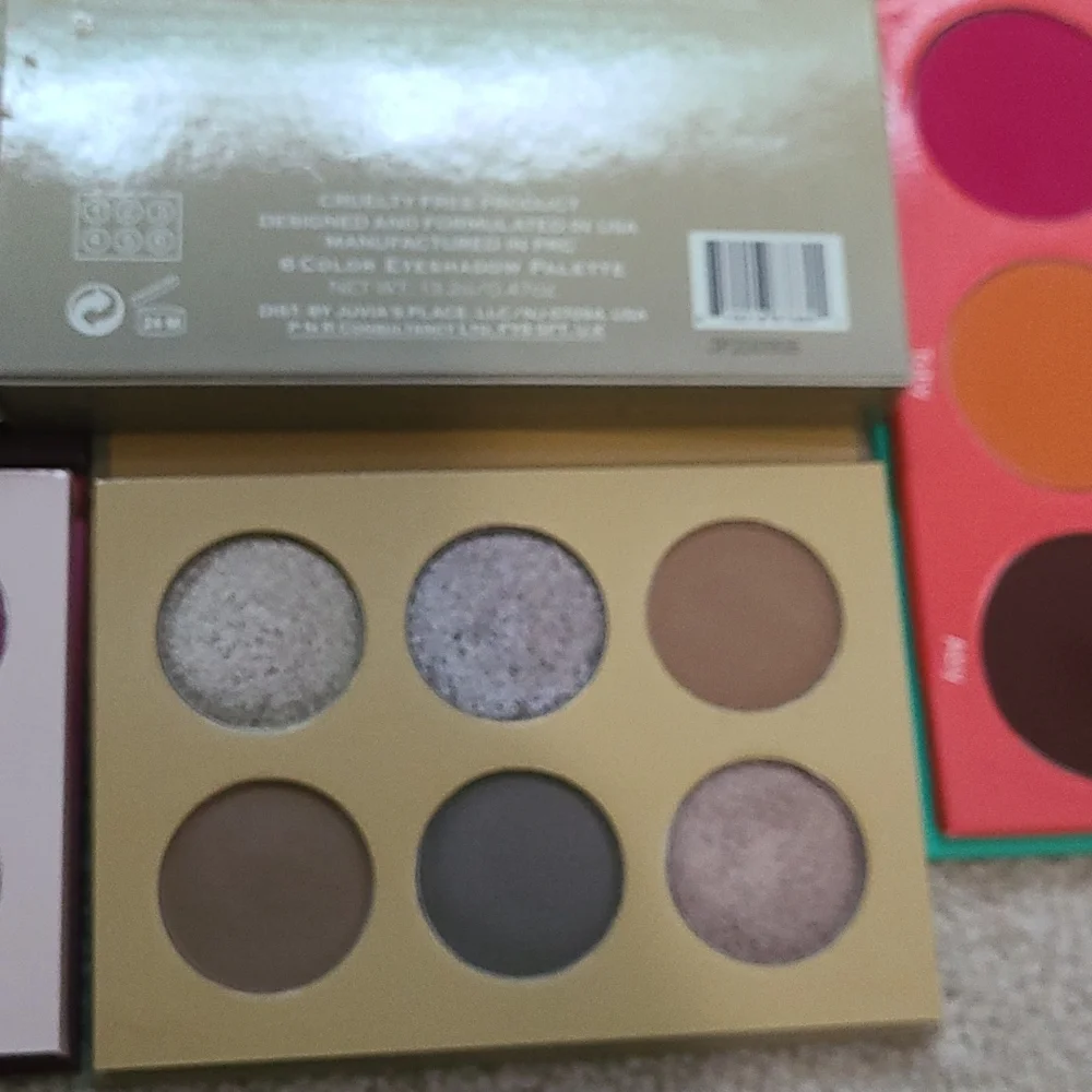 JUVIA'S PLACE EYESHADOW BUNDLE FOR SALE - Picture 7 of 8